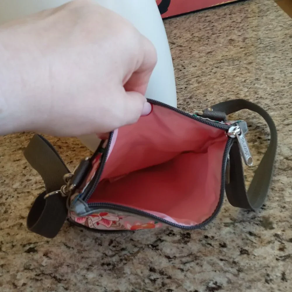 LeSportsac Kasey Crossbody Purse Bag - Picture 8 of 15